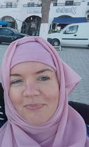 Update# 2: and just like with one previous post from other Muslim woman ,  some of you have shown complete hate and biased thinking. I posted my  picture not to "get attention" (