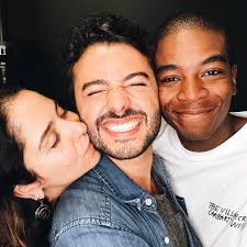 Premiering in september 28, 2014, mariana monteiro and palmeirim were the hosts for the season and radiodifusor rui maria pêgo was the backstage host. Rui Maria Pego Despede Se Da Mega Hits E Canta Musica Ao Lado De Agir