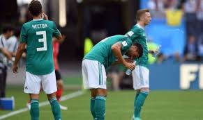 Si l'allemagne termine dans les 2 premières elle rencontrera en huitième de finale une équipe du groupe e qui comprend le brésil. Coupe Du Monde 2018 L Allemagne Eliminee Ca Passe Pour La Suede Et Le Mexique