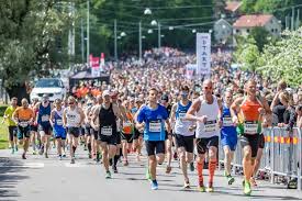 Göteborgsvarvet firar jubileumsåret med att arrangera ett maratonlopp den 19 september år 2021. 21 Km Goteborgsvarvet Goteborg Halbmarathon 2021 2022 Termin Anmeldung Ergebnisse Fotos