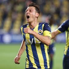 Mesut özil, 33, aus deutschland ➤ fenerbahce istanbul, seit 2020 ➤ offensives mittelfeld ➤ marktwert: Mesut Ozil