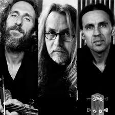 VIDEOPREMIERE von DANDELION &...