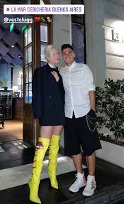 Vesta lugg y pablo galdames confirman pololeo: Pablo Galdames Deja Coqueto Comentario En Foto De Vesta Lugg