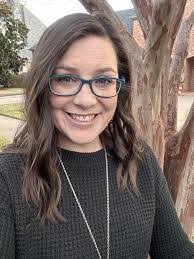 Lisa Flake's Instagram, Twitter & Facebook