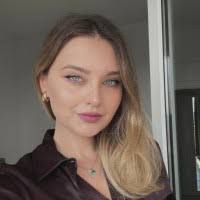 100+ profiluri „Olari”