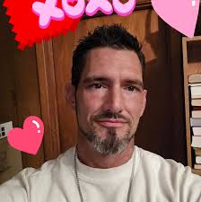 Primer cabinets with a sprayer or roll it with a foam roller?