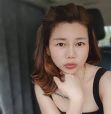 餐厅创办人拿督陈意尹得知此事后，通过脸书主动联系...