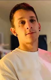 Caryn Ray (Terien) Cameron Ray's Wife. Way to young...