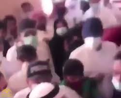موعد اذان الفجر في الكويت موعد اذان الظهر في الكويت موعد اذان العصر في الكويت موعد اذان المغرب في الكويت موعد اذان العشاء في الكويت اتجاه القبلة في الكويت وقت الصلاة لمدينة الكويت موعيد الاذان في الكويت مواقيت الصلاة في الكويت. Ø¨Ø¹Ø¯ Ø§Ù„Ø¥Ø¹Ù„Ø§Ù† Ø¹Ù† Ø§Ù„Ø­Ø¸Ø± Ø§Ù„ÙƒÙ„ÙŠ Ø´Ø§Ù‡Ø¯ Ø£Ø²Ø¯Ø­Ø§Ù… Ø´Ø¯ÙŠØ¯ ÙÙŠ Ø§Ù„ÙƒÙˆÙŠØª Ø£Ù…Ø§Ù… Ø£Ø­Ø¯ Ø§Ù„Ù…Ø±Ø§ÙƒØ² Ø§Ù„ØªØ¬Ø§Ø±ÙŠØ© ØµØ­ÙŠÙØ© Ø§Ù„Ù…Ø±ØµØ¯