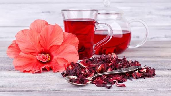 Lợi ích khi uống trà hoa dâm bụt không phải ai cũng biết