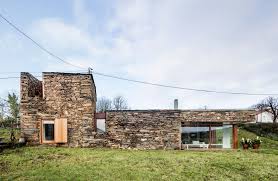 Aging Spanish Wine Cellar Transformed Into A Gorgeous Contemporary Stone Home Stone Houses Architecture Architecture Exterior