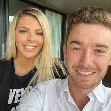 Selena Doran's Instagram, Twitter & Facebook