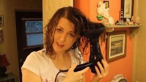 It is impressively 6.5 inches wide. How To Use A Hair Diffuser And Get Natural Waves Youtube