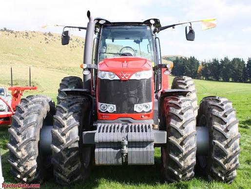 Massey Ferguson 8680 Tractor