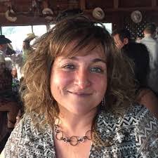 Kim Messinger's Instagram, Twitter & Facebook