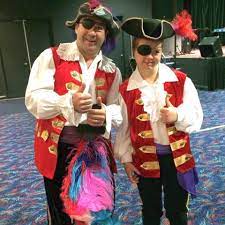 Me And Captain Feathersword At Mingara Thewiggles Captainfeathersword The Wiggles Halloween Costumes Captain