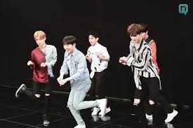Yuehua entertainment, ağustos 2014'te gravity media ve cmc capital'den seri b finansmanı aldı. Yuehua Boys Yuehua Entertainment Korea Best Memories