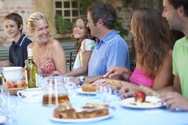Ei au inovat practicile bancare și au creat legături strânse atât cu familiile regale din europa, cât și cu guvernele lor. Vocabularul Familie In FrancezÄƒ