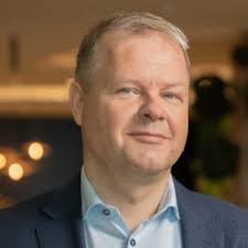 Great group of international distributors in Cleveland this week.