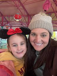 On Jollywood days during Thanksgiving , is Hollywood Studios typically more  or less crowded than usual? Our planned day at HS is also a Jollywood day,  so I know we would have