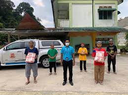 Untuk mendapat berkat kehidupan di dunia maka redha ibu bapa sangat diperlukan. Bantuan Disalur Kepada Tujuh Rumah Anak Yatim 272kg Ayam Dan 144kg Ikan Mais