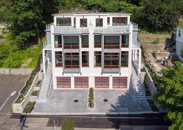The constant rumble of new buildings under construction is a love song to commuters settling there for the convenience and value, relative to new york. 16 Oakdene Ter Right Side 0005 Edgewater Nj 07020 Off Market Mystatemls Listing 10582719