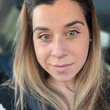 El éxito en el trabajo no se mide por lo que uno gana, sino por lo que uno… 