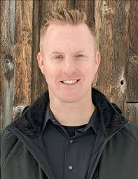 Kirk Voss's Instagram, Twitter & Facebook