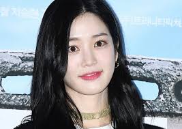 Hopefully you'll be back soon, i'll be waiting for you ?? Actress Lee Yoo Bi Suffers Injury On Joseon Exorcist Set Allkpop