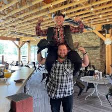 Robert Fehr and Rebecca Bensing's Wedding Website