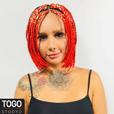 Kisa Ve Kizil Renk Afrika Orgusu Afro Sac Orgusu Cornrows