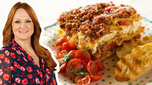 1/2 cup of scd yogurt (you could use ricotta cheese if you are not on the scd diet) slice the zucchini and boil like you would with regular lasagna noodles until softened, about ten minutes. The Pioneer Woman Makes Loaf Pan Lasagna The Pioneer Woman Food Network Youtube