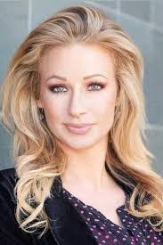 Kara Moss's Instagram, Twitter & Facebook