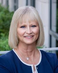 Lisa Haffner's Instagram, Twitter & Facebook