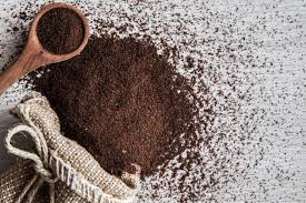 Again this is all thanks to caffeine and this is a sign of all forms of premature aging you can minimize, such as the appearance of fine lines or wrinkles on the face. 5 Awesome Diy Beauty Projects For Your Used Coffee Grounds One Green Planet