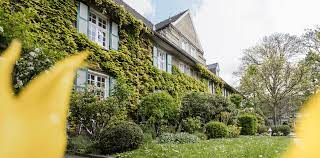 Die frisch renovierte wohnung befindet sich in der nähe der grünen mitte. Wohnen Auf Der Margarethenhohe Margarethe Krupp Stiftung