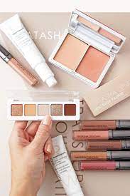 La marca de culto de cosmética que está cambiando las normas del juego. New From Natasha Denona Mini Nude Palette Transformatte Foundation Matte Liquid Lips The Beauty Look Book