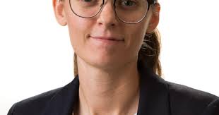 Professor opens next chapter in teaching career