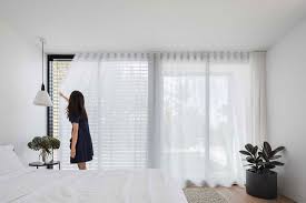 Finding the perfect décor for a small living space can be a serious design challenge. 10 Common Interior Design Mistakes To Avoid Lookbox Living