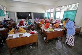 Silabus rpp bahasa jawa kurikulum 2013 smp/ mts menjadi bahan untuk share mts miftahul huda prangas kali ini sobat guru semua. Terbaru Rpp Silabus Bahasa Jawa Smp Kelas 7 8 Dan 9 Ktsp Dan Kurikulum 2013 Lengkap File Terbaru