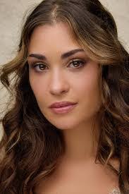 Lindsey Lanier's Instagram, Twitter & Facebook