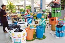 Mengurangkan jumlah sampah yang perlu dilupuskan. Tong Sampah Kitar Semula Melaka Klik