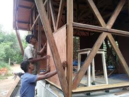 Wooden Joinery Roof Supports And Wall Bracing Members Fabian Ostner S Wood House Auroville