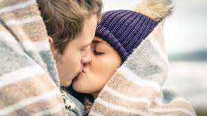 Gambar orang ciuman dan kata kata : Ciuman Dengan Orang Lain Ternyata Bukan Selingkuh Lifestyle Liputan6 Com