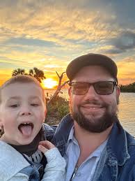 Experiences of natives and transplants in Lakeland, Florida