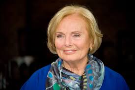 Ab 1976 lebte sie mit dem 2016 verstorbenen fernsehproduzenten wolfgang rademann zusammen. Ruth Maria Kubitschek Endlich Bin Ich Frei Vom Muss Liebenswert Magazin