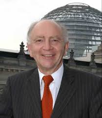 UN-HABITAT.:. Partners and Youth