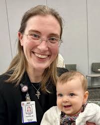 25 years ago, Nurse Dina Reyes gave birth to her daughter, Isabelle. Today,  they team up in our North Austin Pavilion for Women to safely deliver  preemies and care for new mothers.