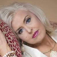 Linda Wages's Instagram, Twitter & Facebook