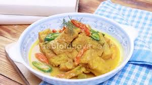 Seperti nasi goreng, mie goreng, martabak telur, mie ayam, sate, dan masih banyak lagi. Menu Murah Meriah Tahu Acar Kuning Tribun Pontianak